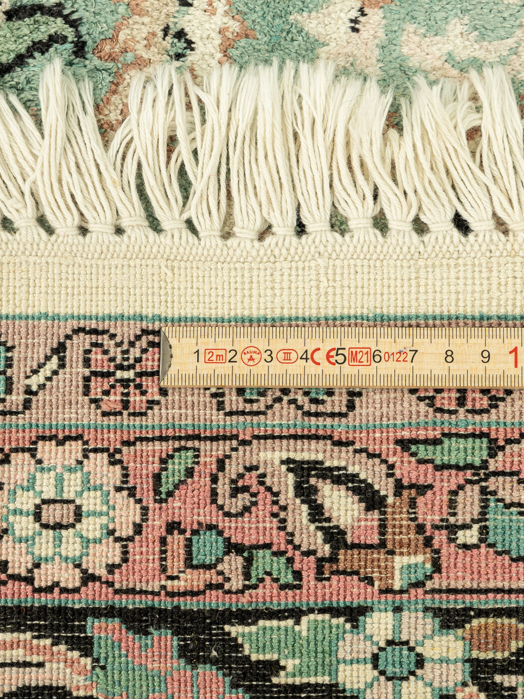 1960s carpet, 240 x 335