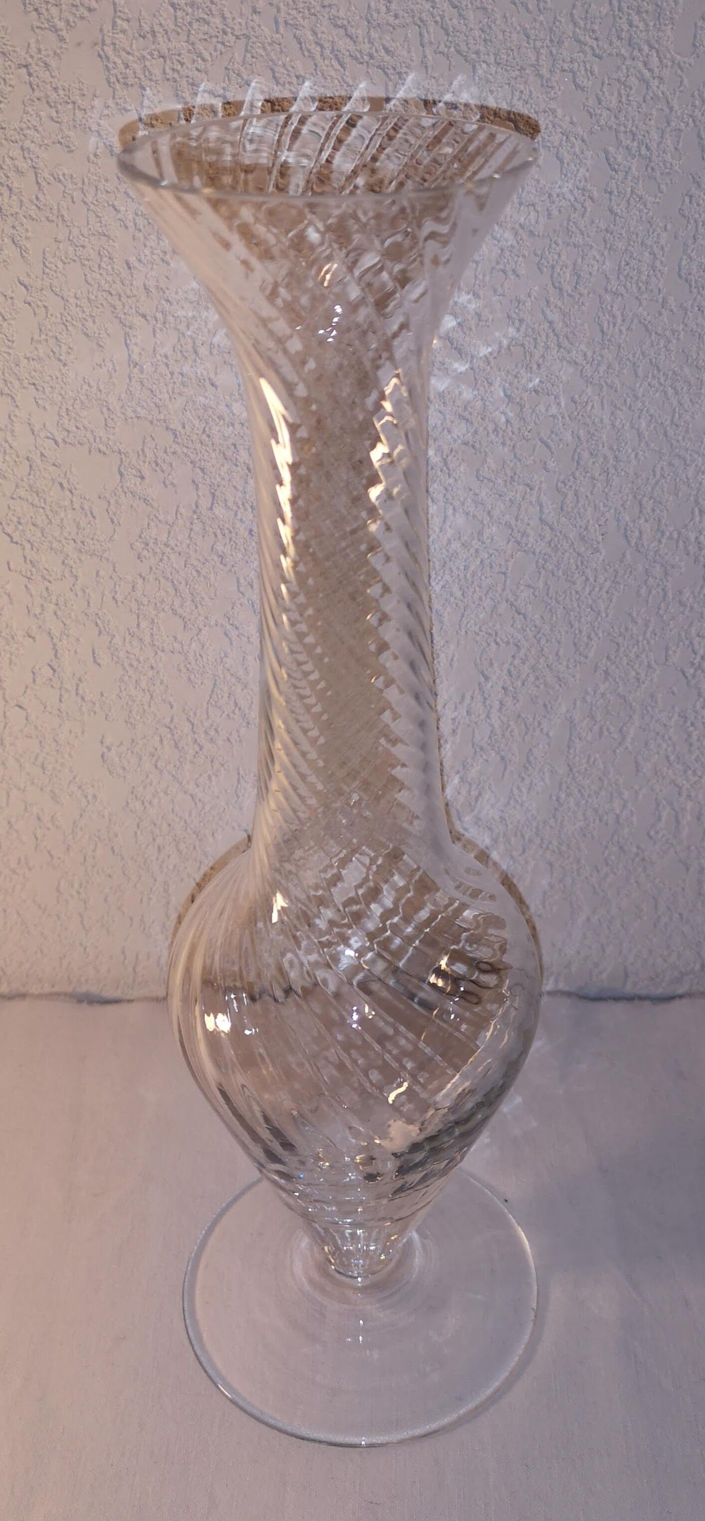 Soliflore vase in chiseled crystal