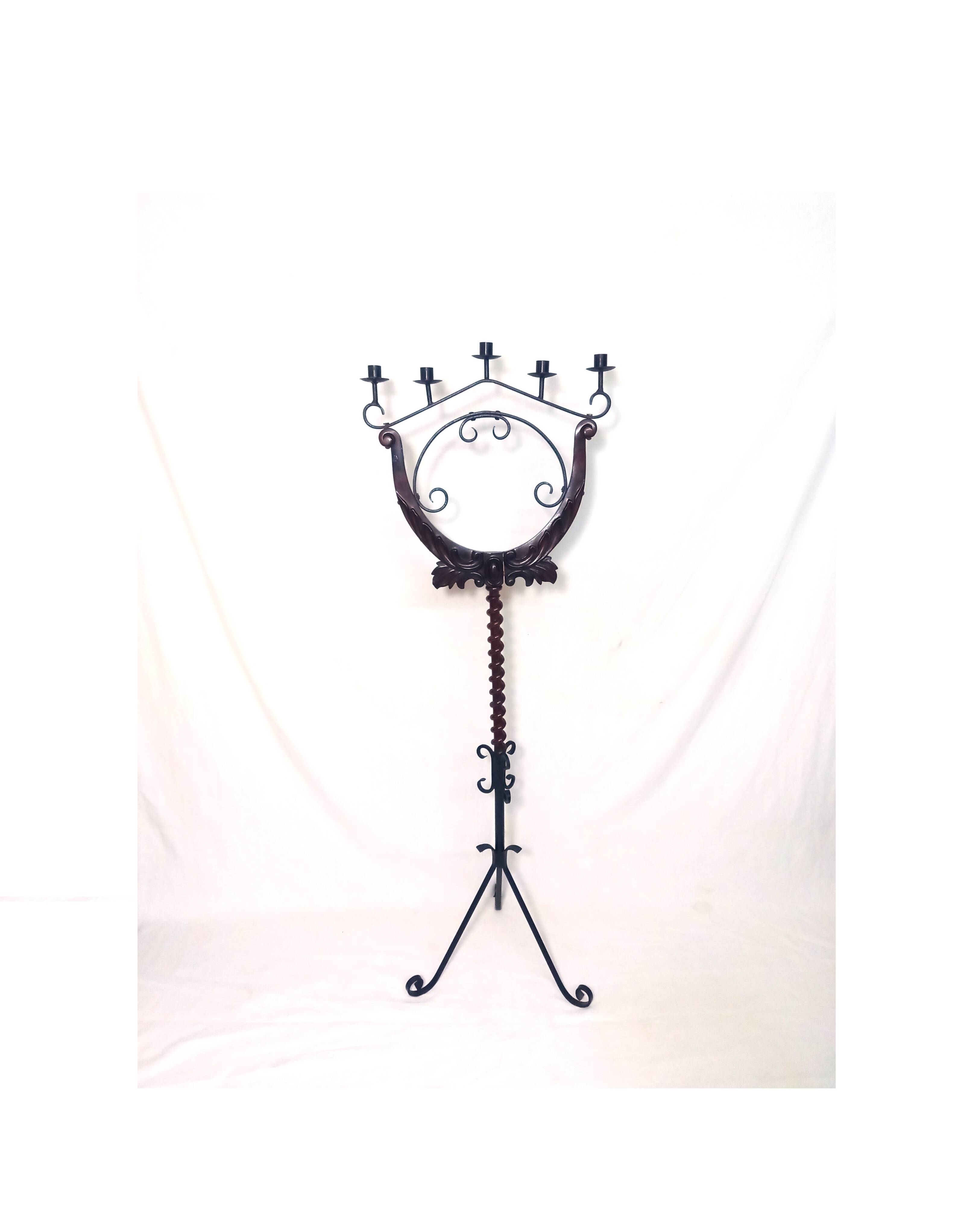 Floor candelabra in wrought iron and turned wood