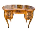 Coiffeuse forme rognon style louis XV début XX
