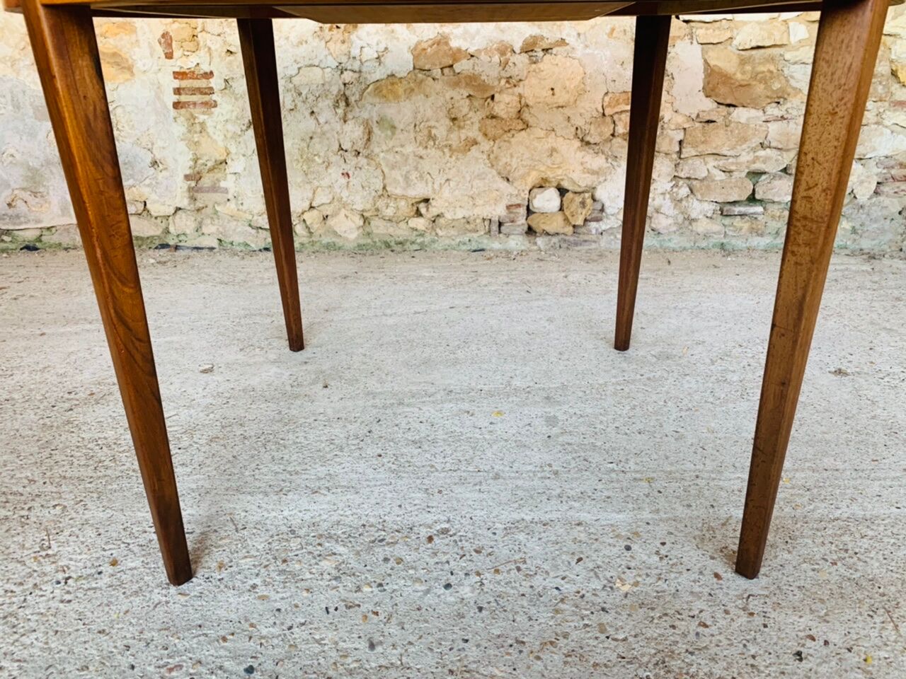 Extendable dining table with butterfly extensions in rosewood circa 60's