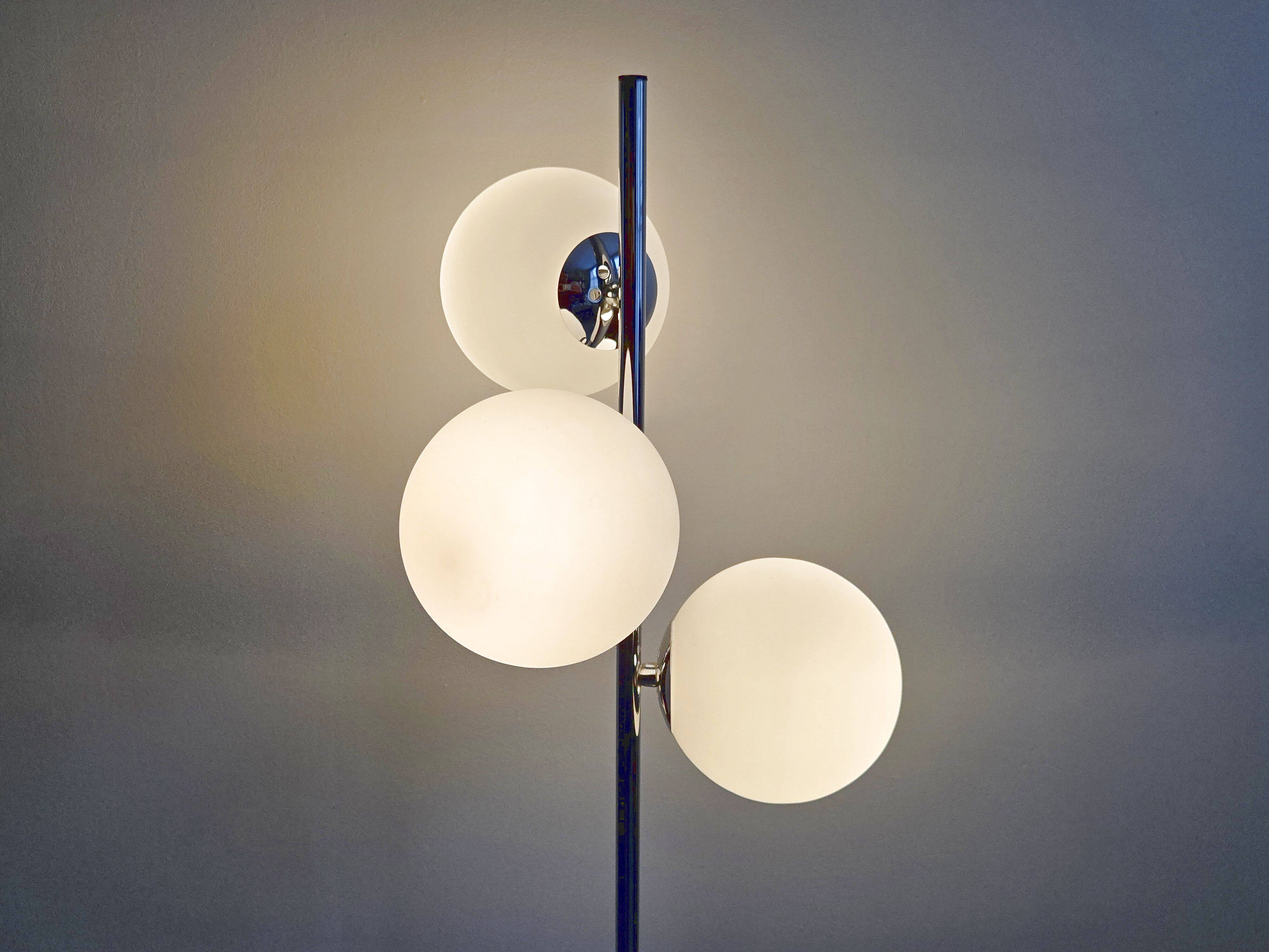 Vintage floor lamp 1970