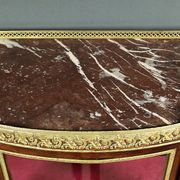Small mahogany display cabinet, Louis XV to Louis XVI transition style – early 20th century.