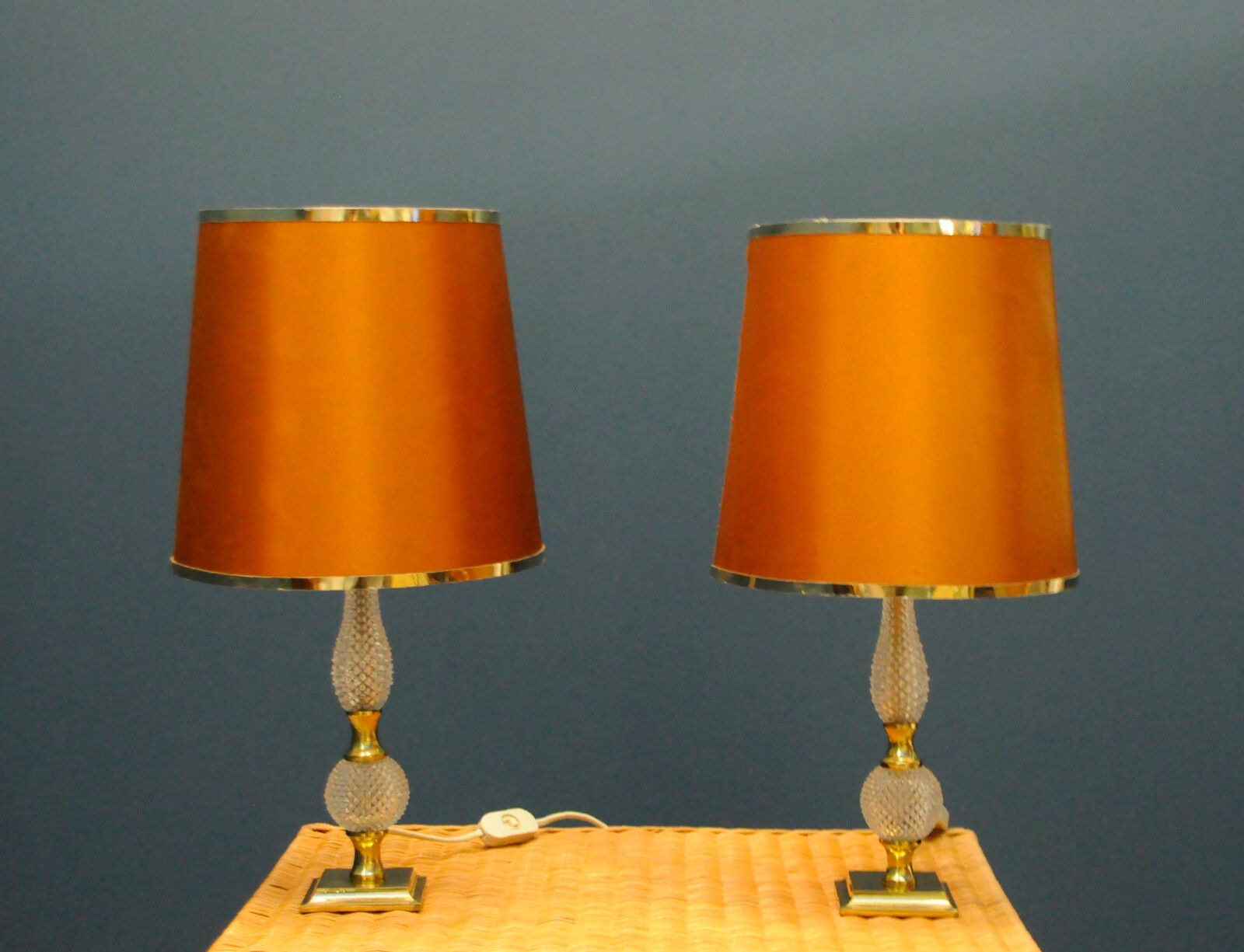 Paire de lampes en verre, modèle baccarat, xxe siècle