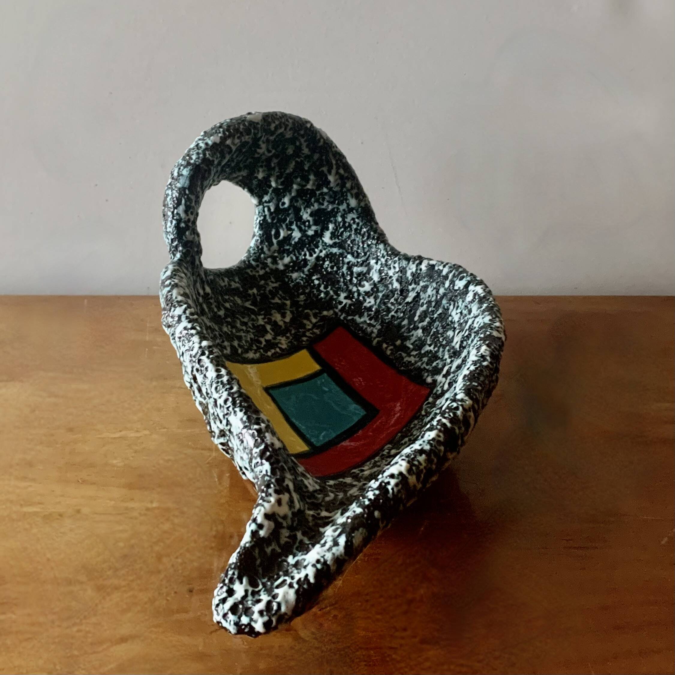 Large vintage Vallauris pocket bowl - Ecume de Mer - free form