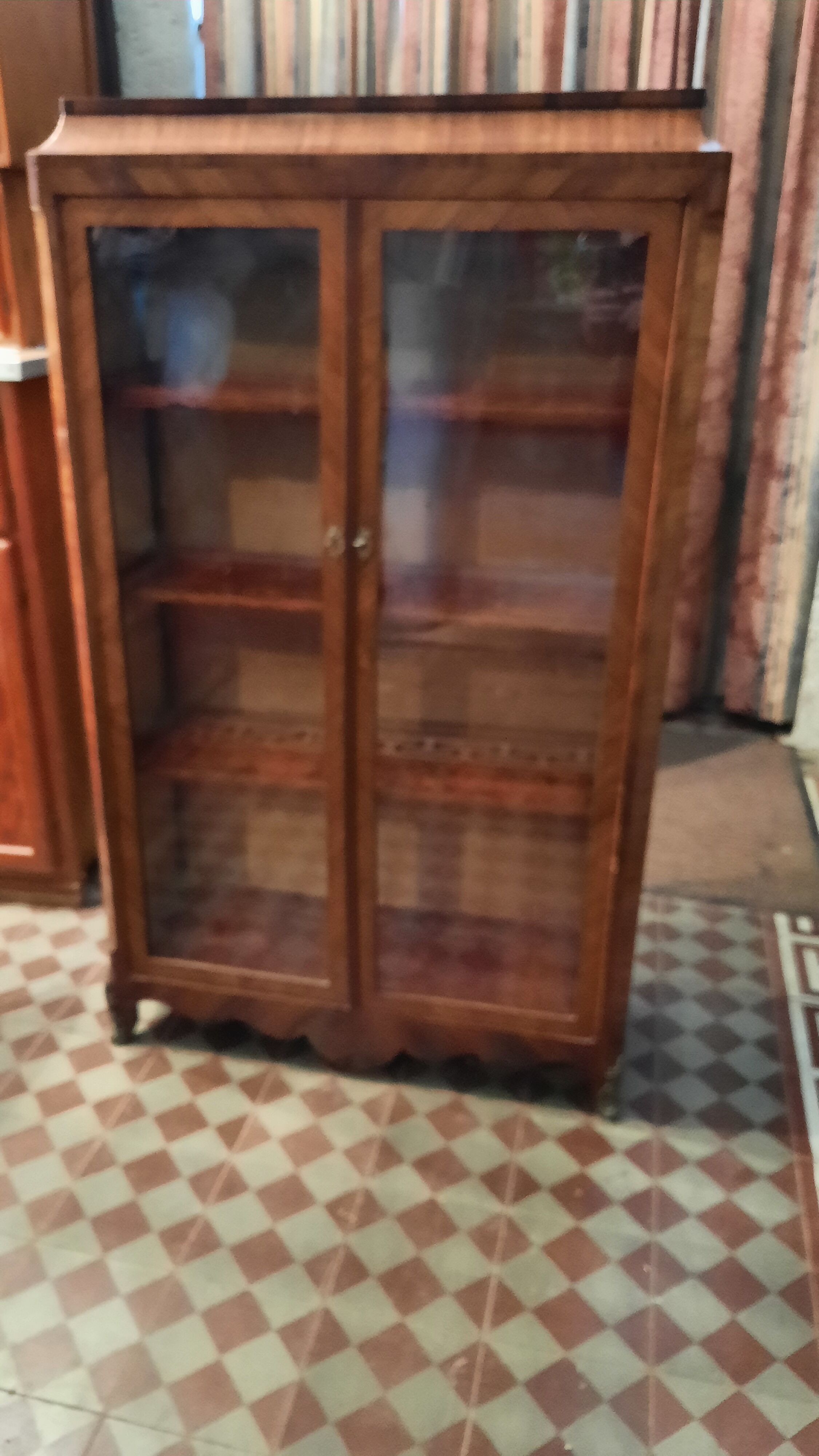 Empire style showcase