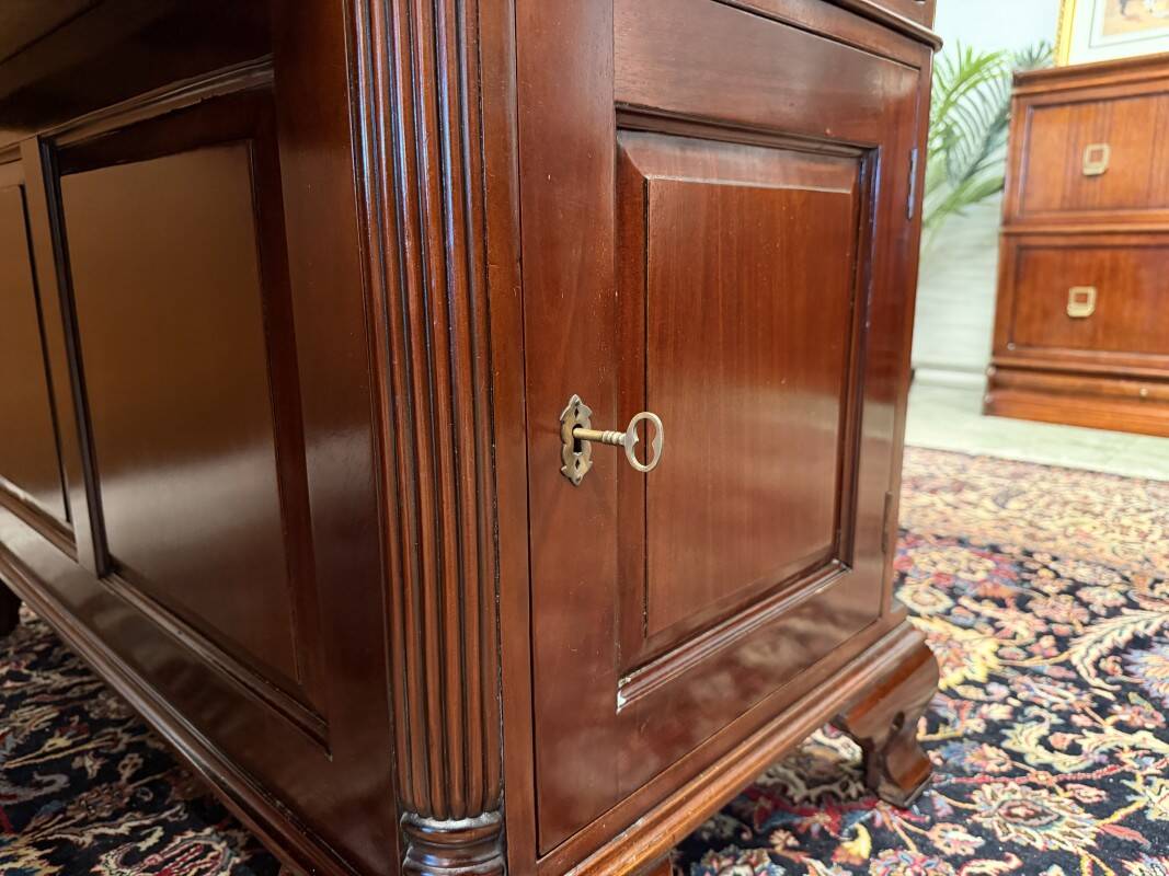 Classic English desk with green leather