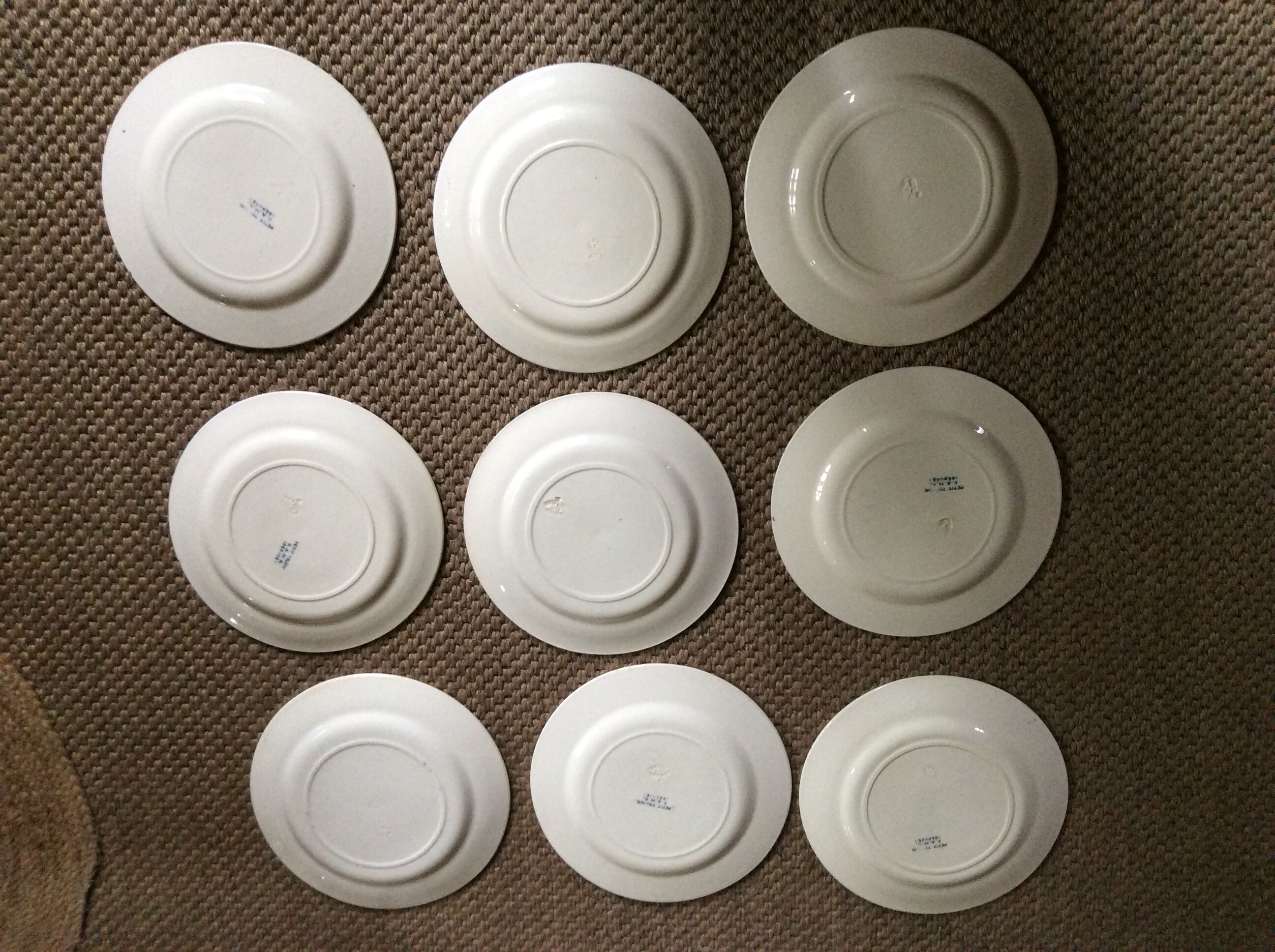 Series of 9 plates Terre de fer