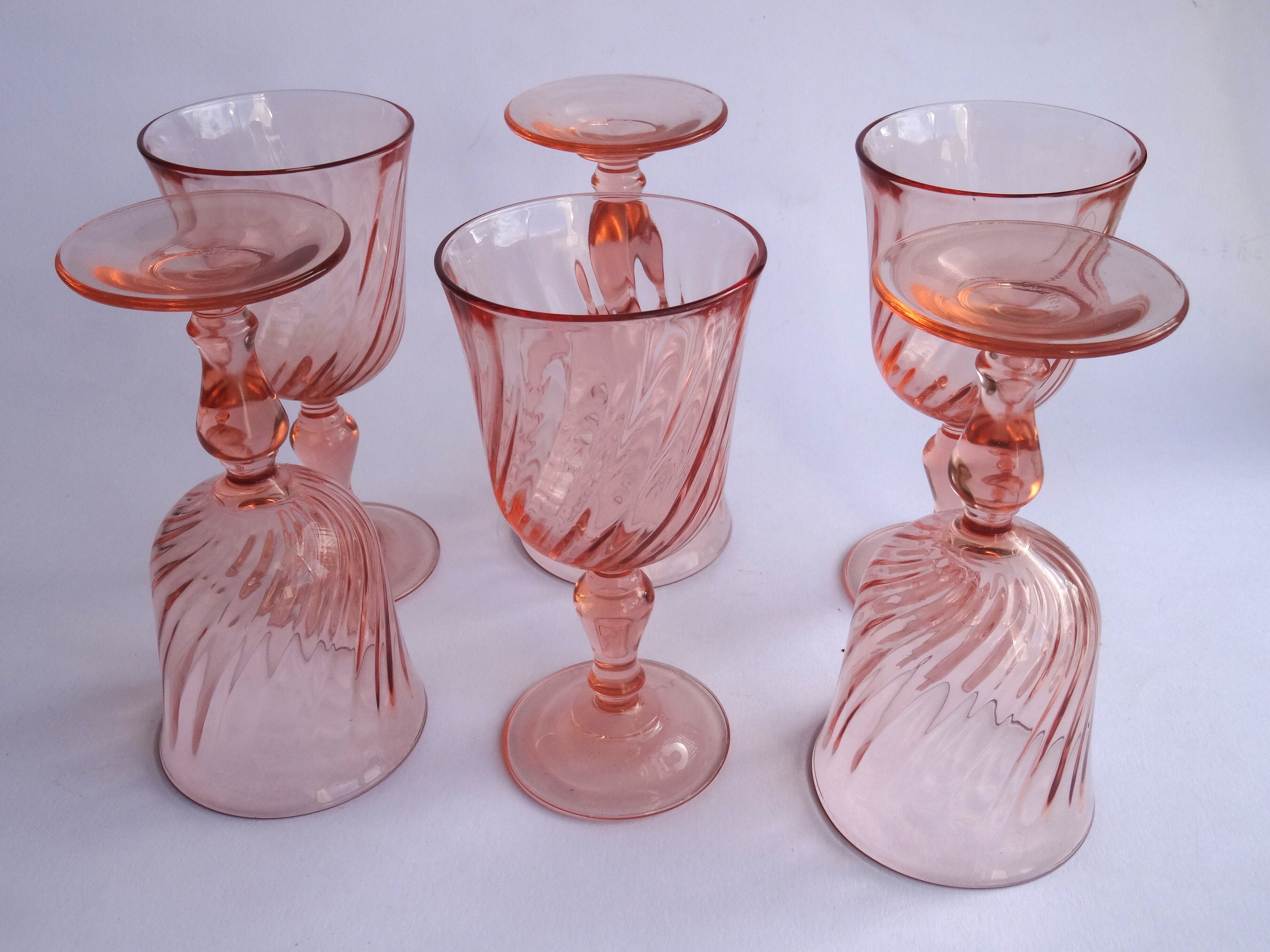 6 Luminarc Rosaline white wine glasses