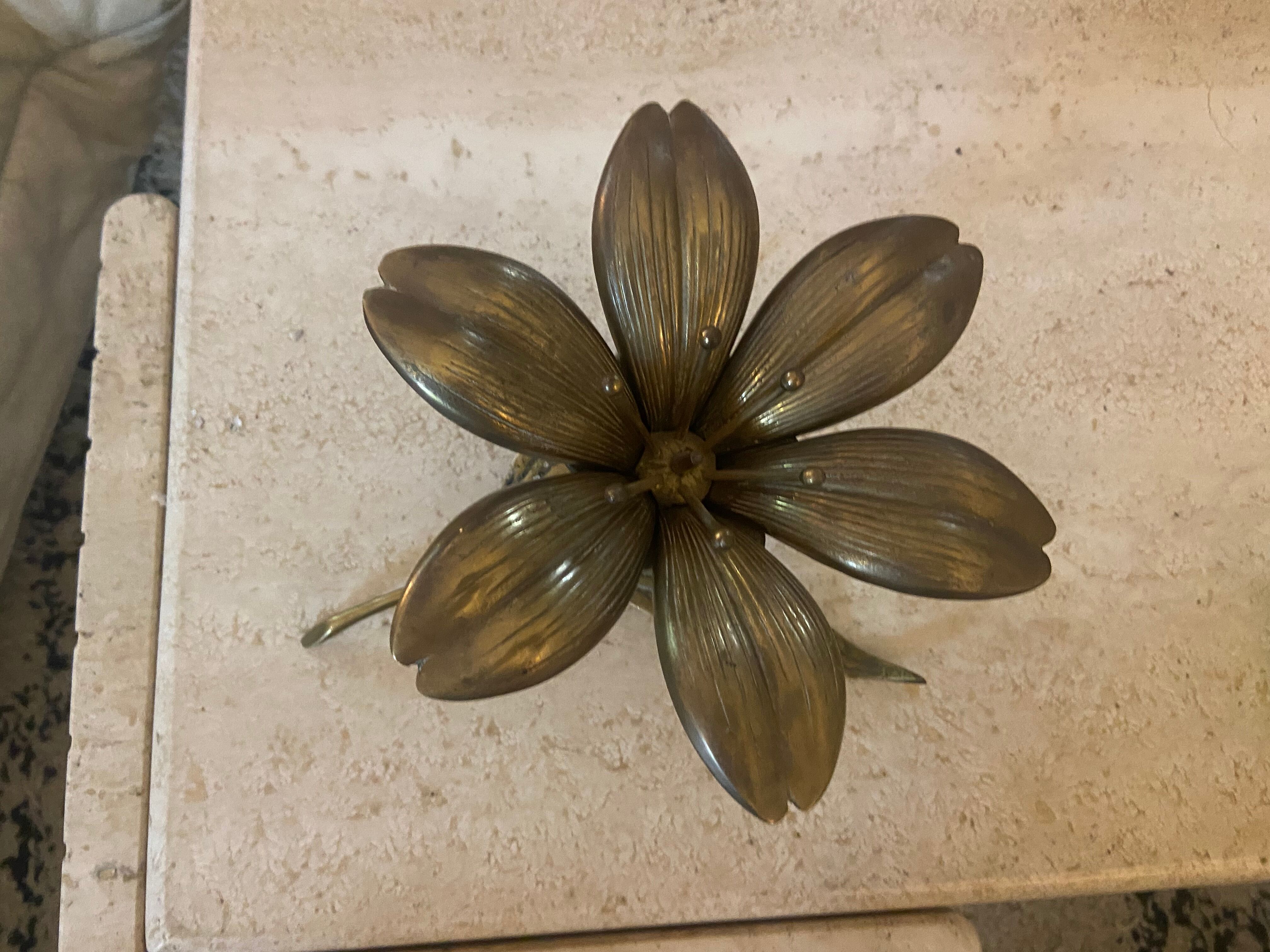 Vintage golden flower ashtray