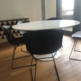 Knoll Saarinen Table