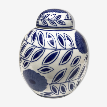 Porcelain ginger vase