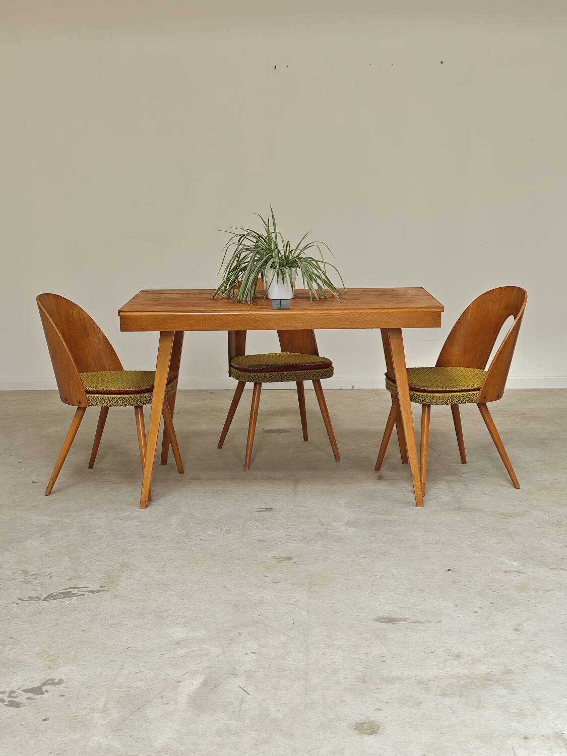 Table a manger a rallonge par Frantisek Jirak pour Tatra , 1960n