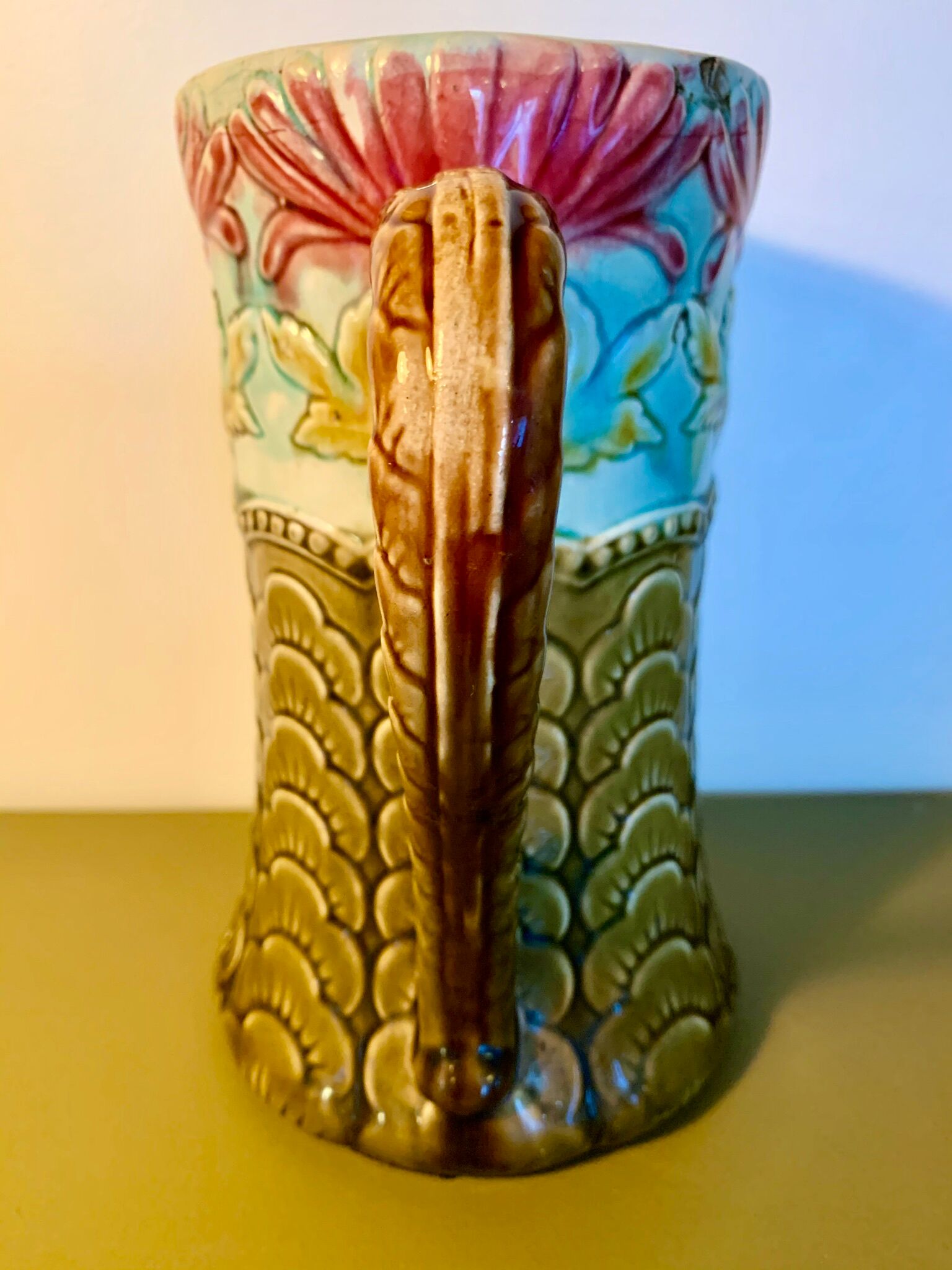 Colorful dabbling pitcher