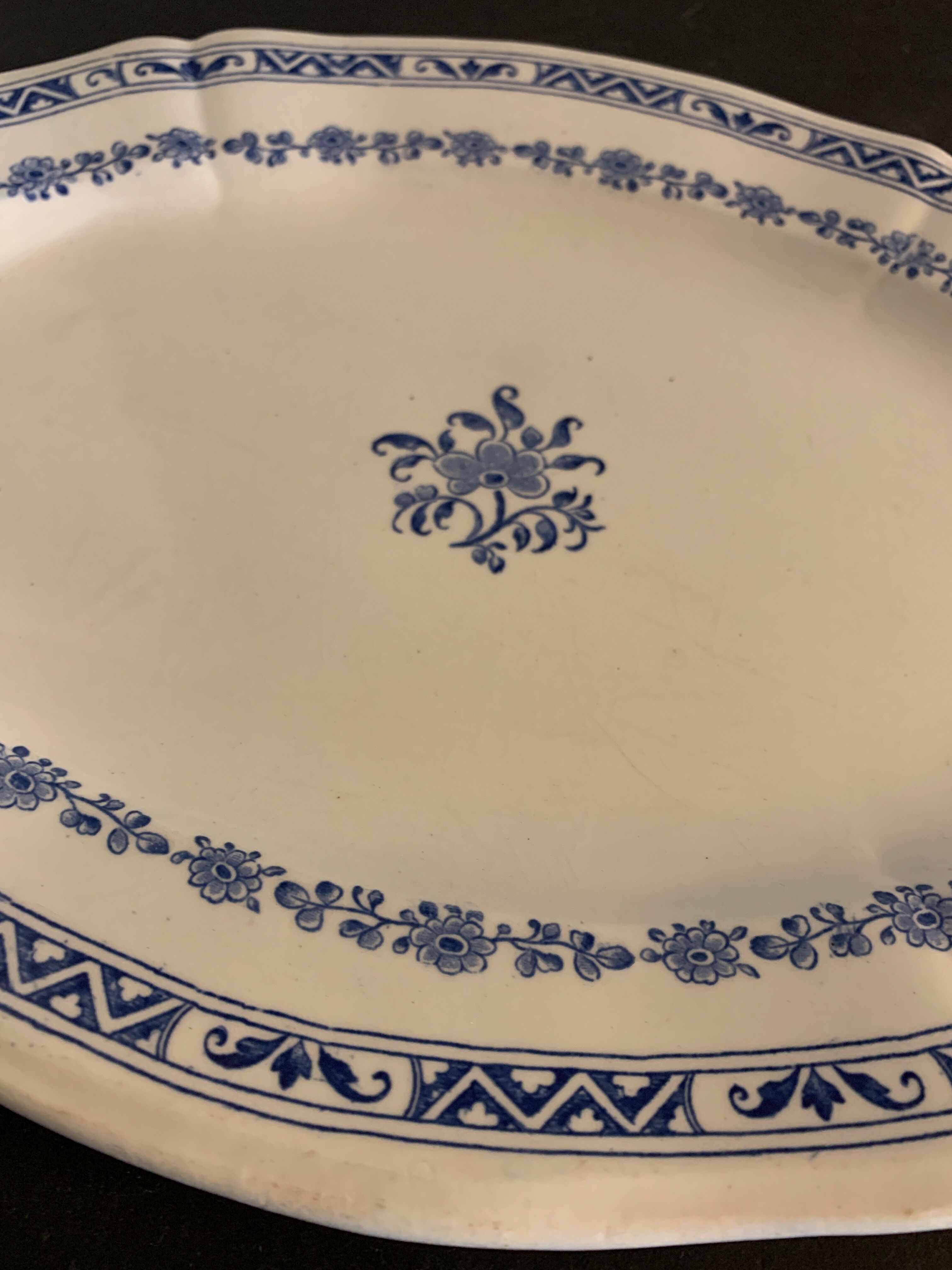 2 oval dishes serving in Gien 1900