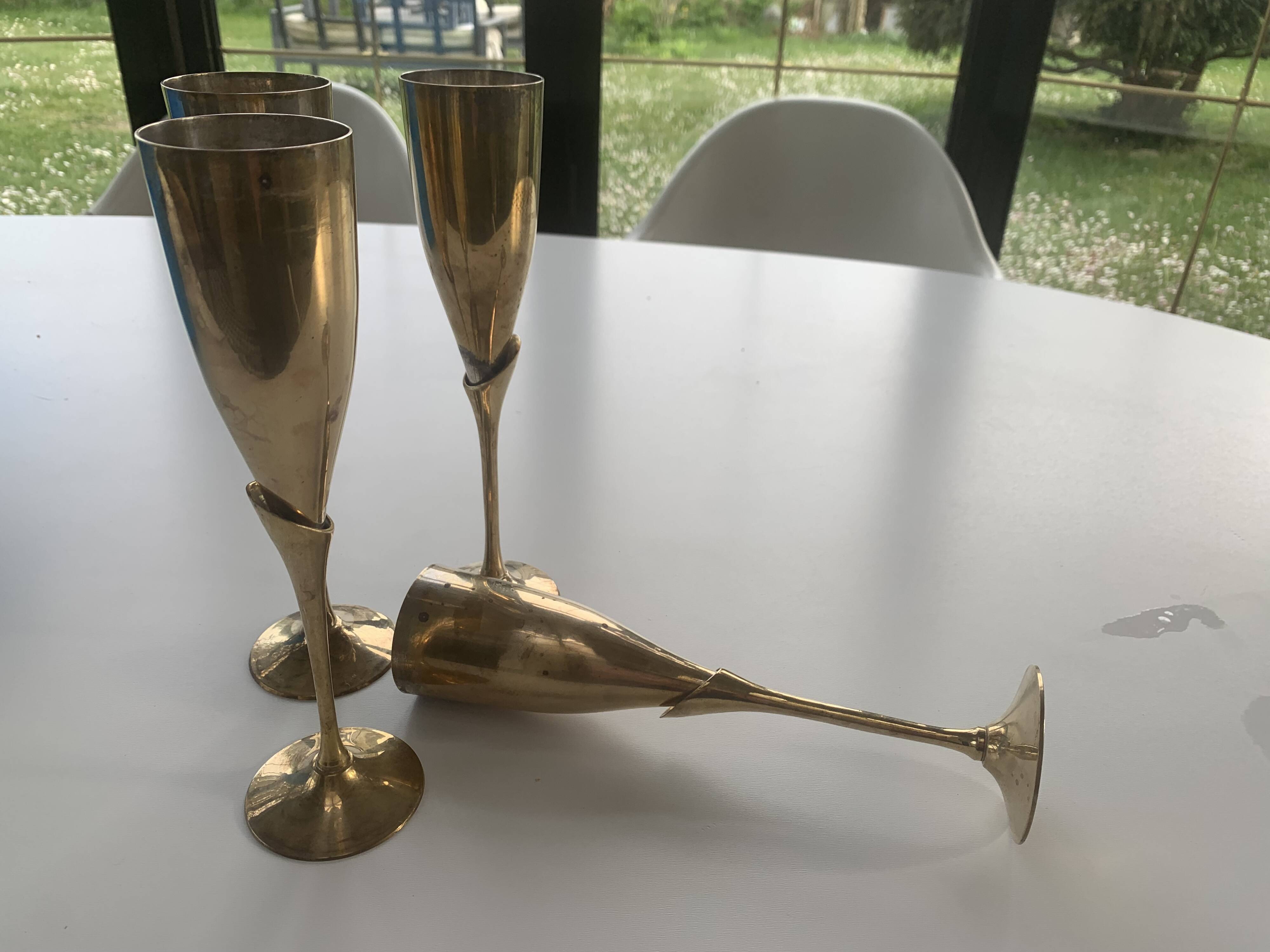 Set of 4 gold metal flutes, vintage 1970