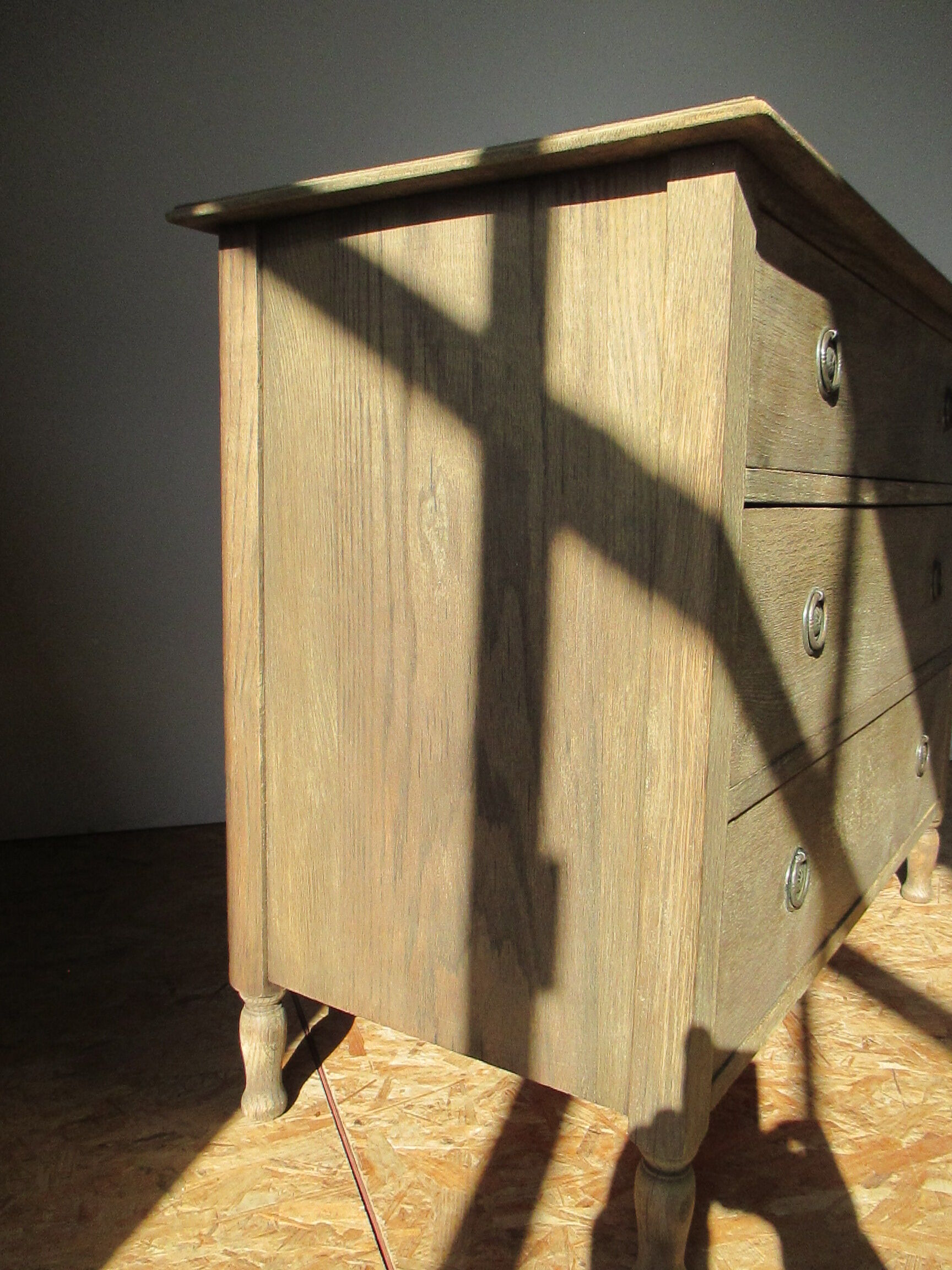 Seclin dresser in grey oak