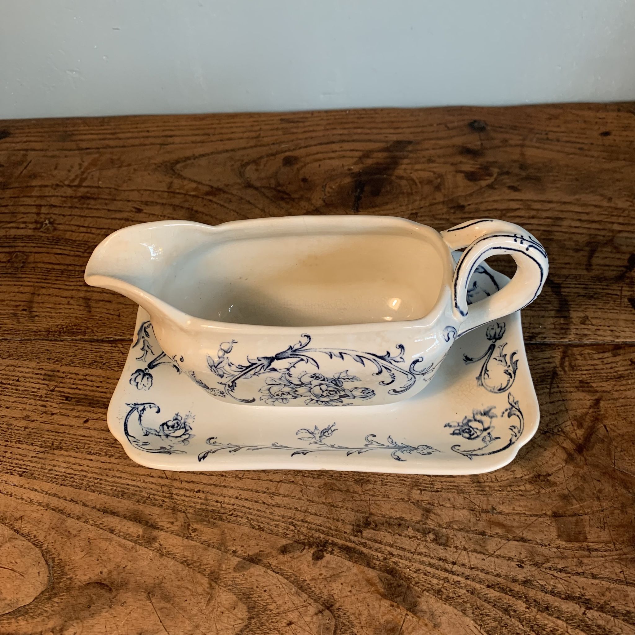 Sauceboat Regout model Ortus