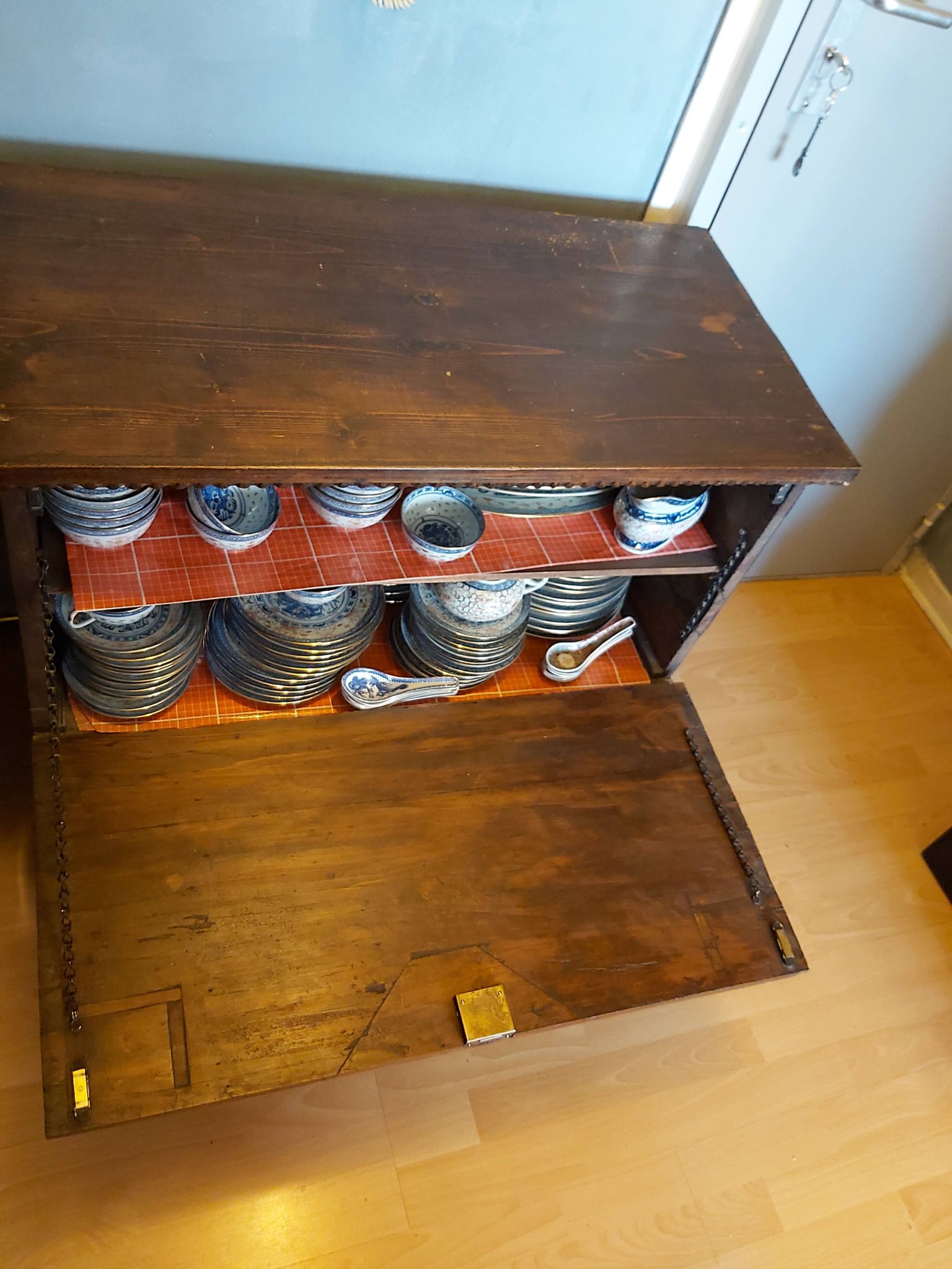 Buffet in Cedar from Lebanon and Aleppo pine from the 1950s