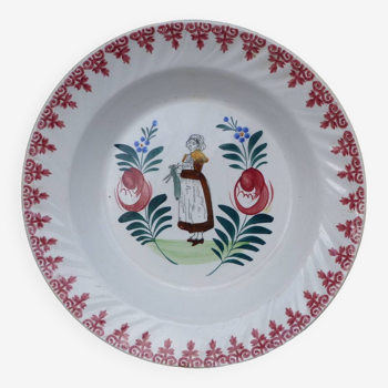 Old ceramic dish Moulin des Loups Naive character