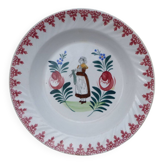 Old ceramic dish Moulin des Loups Naive character