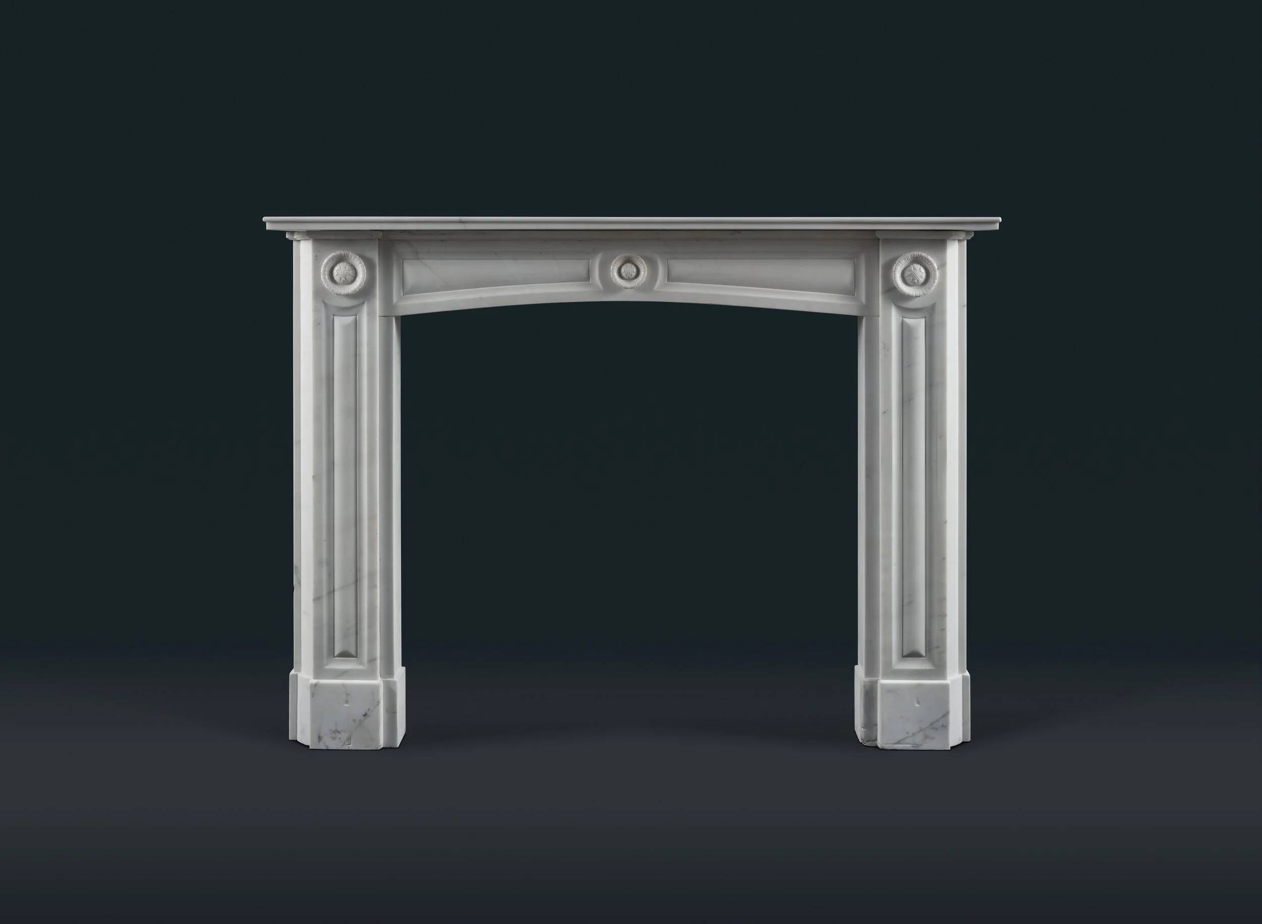 Cheminée en marbre de Carrare de style Régence anglaise
