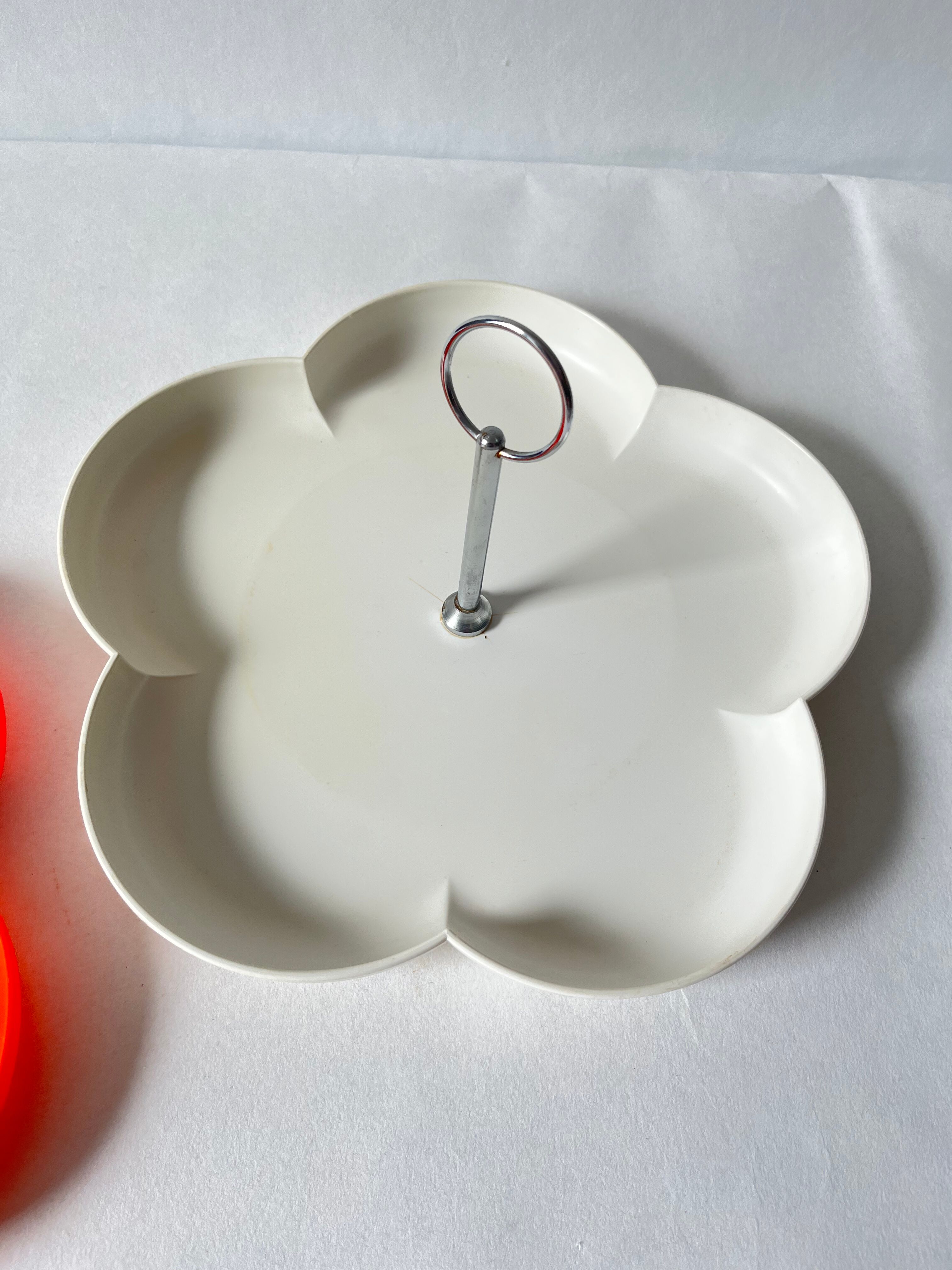 Vintage flower aperitif tray