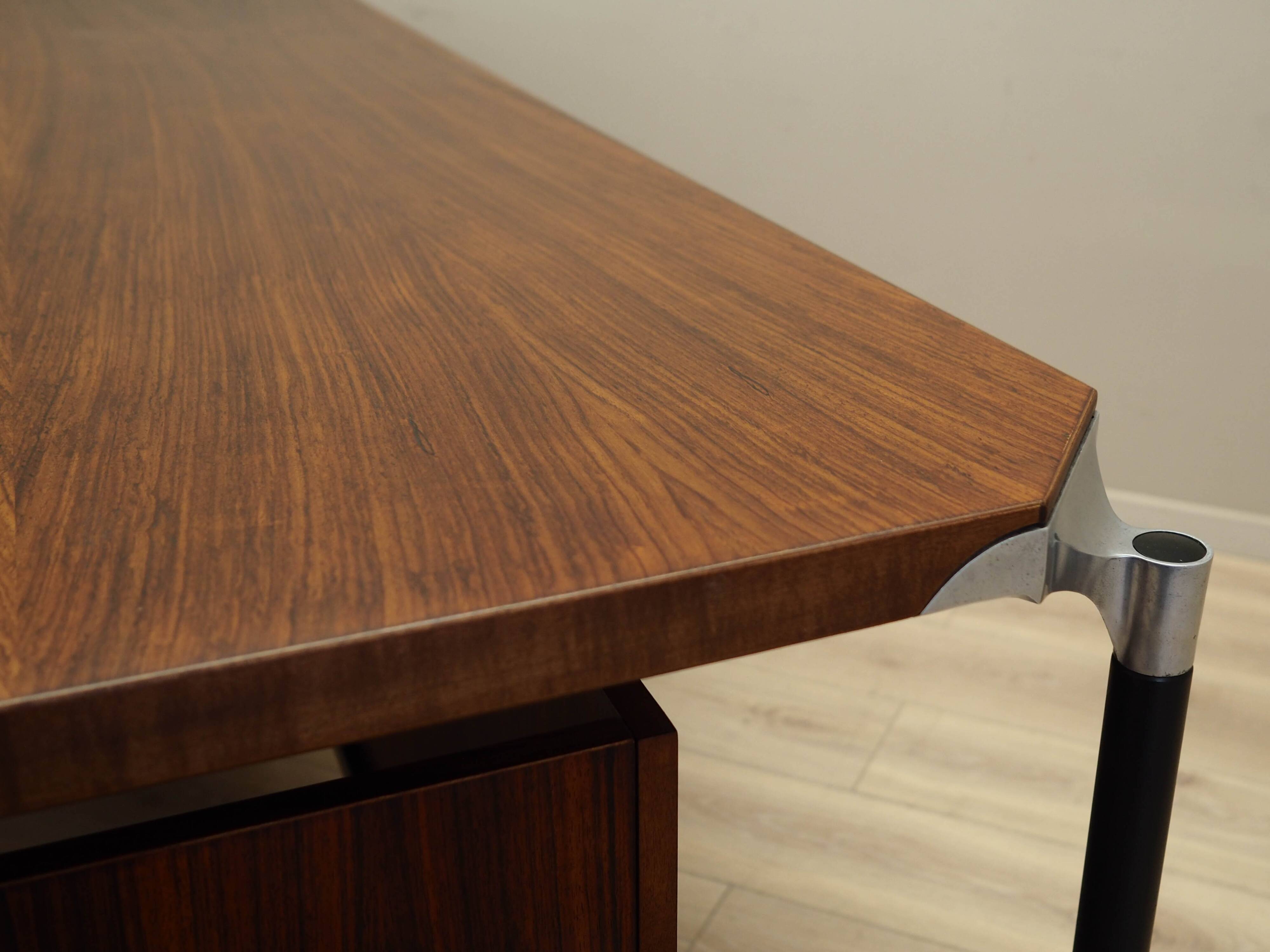 Bureau en palissandre, design italien, années 1970, designers : Ico et Luisa Parisi, manufacture