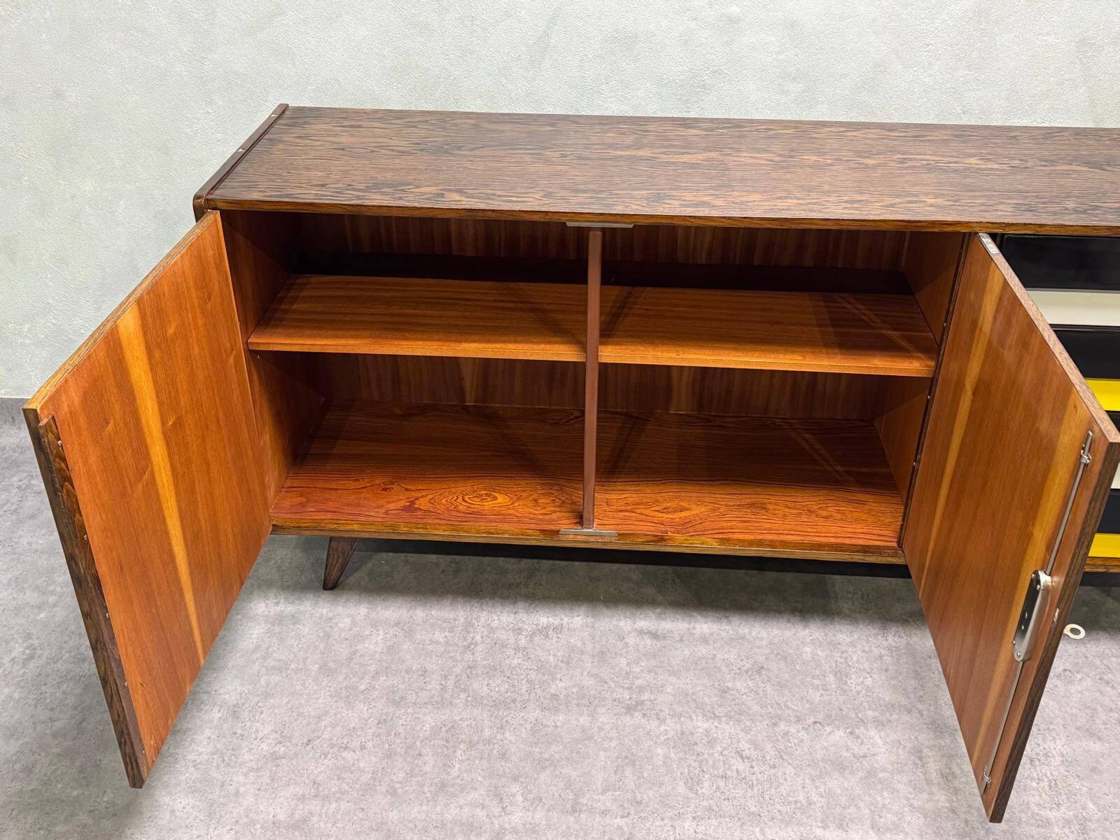 Buffet U-460 vintage par Jiri Jiroutek pour Interier Praha