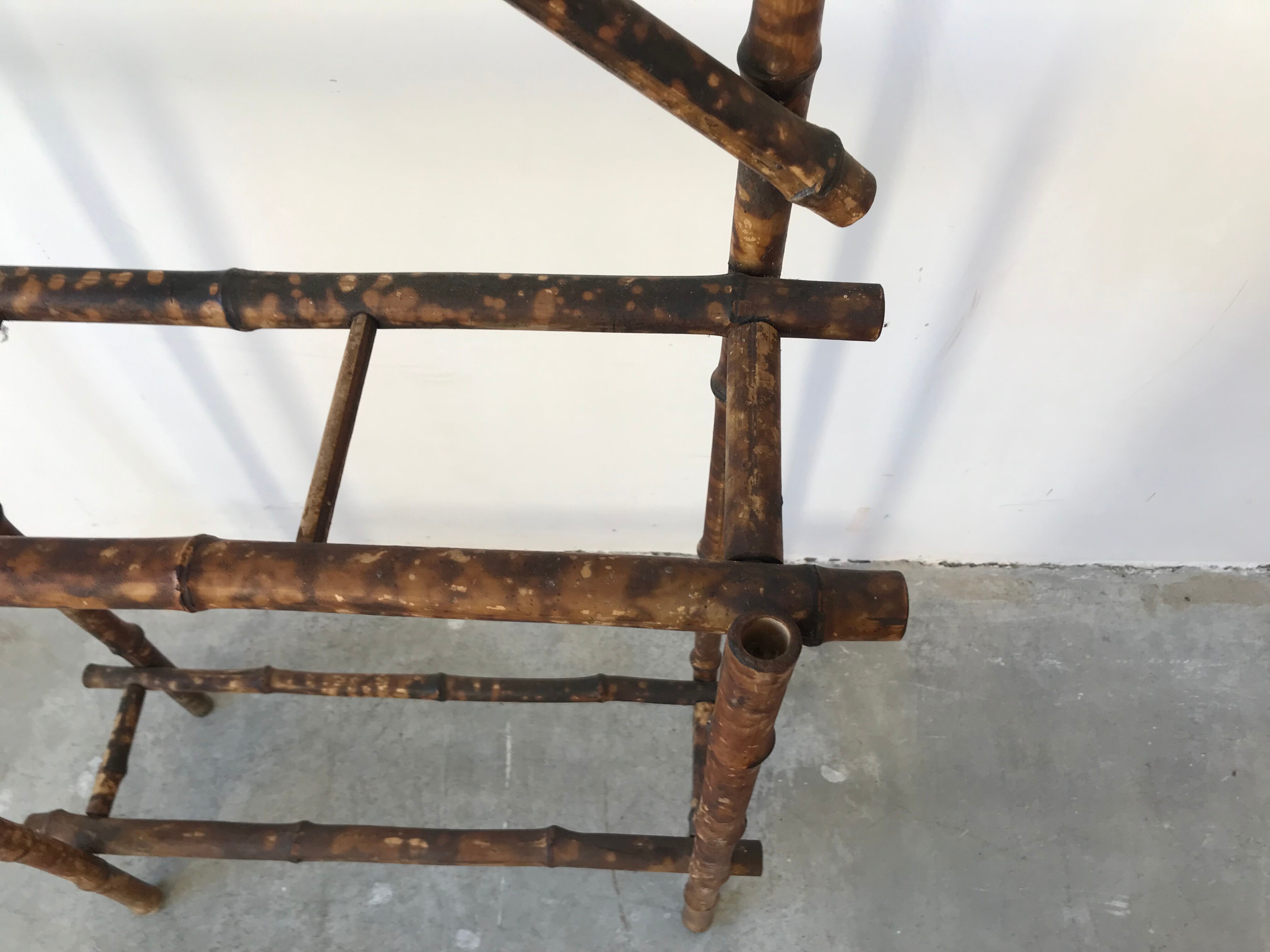 Bamboo coat rack cloakroom