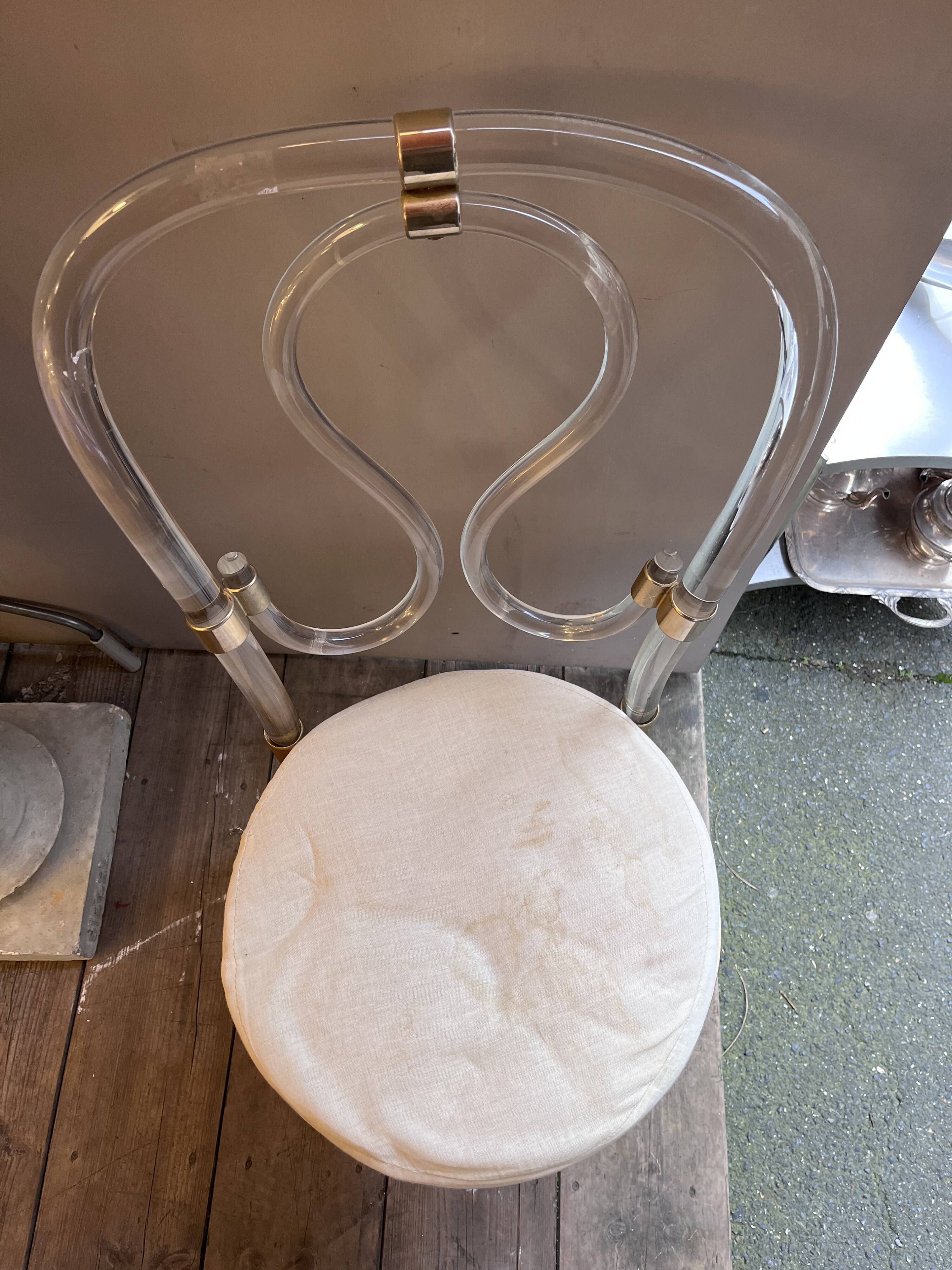 Chaise bistrot plexiglass vintage 1970