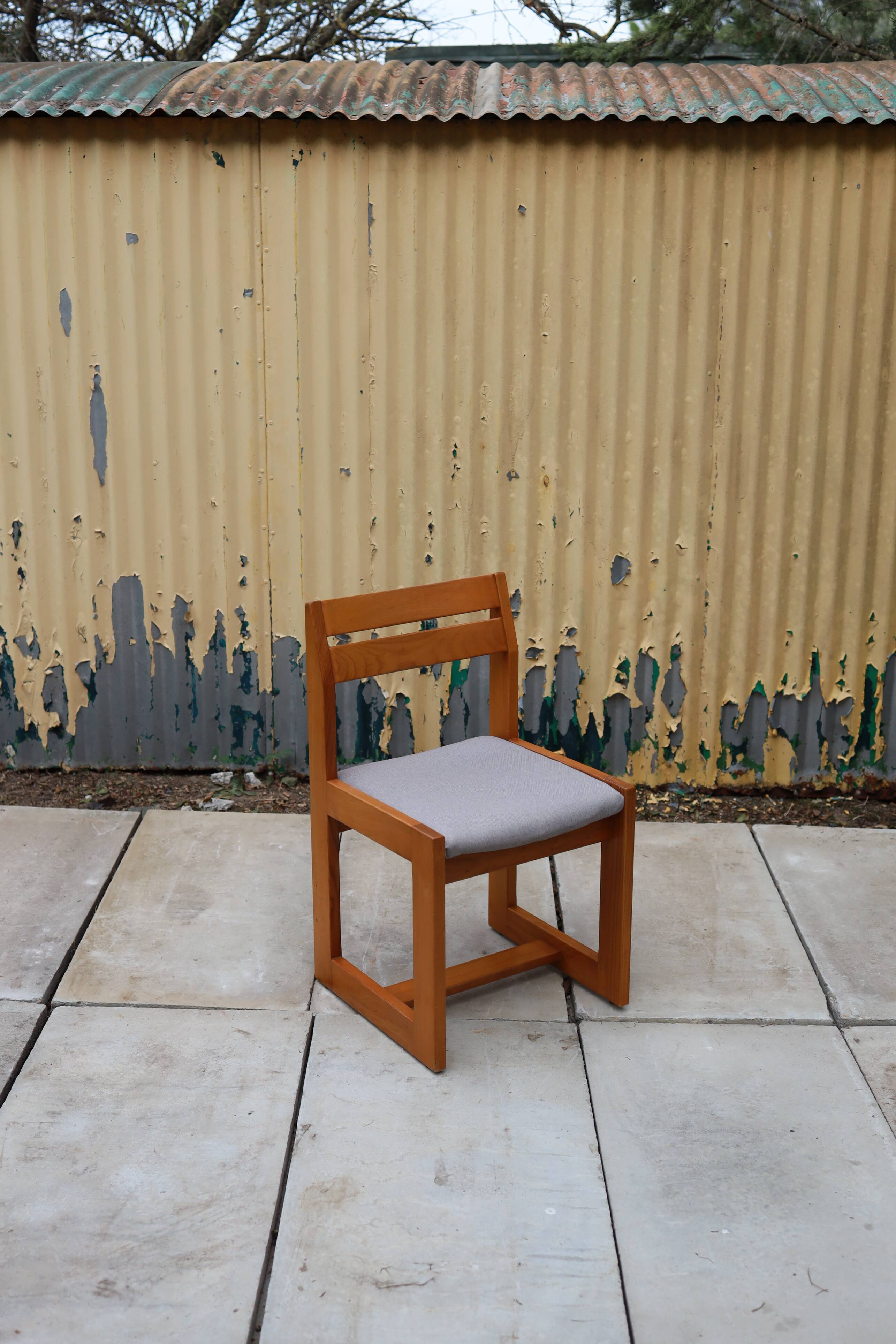 4 Regain Elm chairs