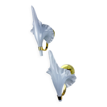 Pair of "Calla Lily" leaf-shaped wall sconces, Murano glass & gilt brass, circa 1970, Italy