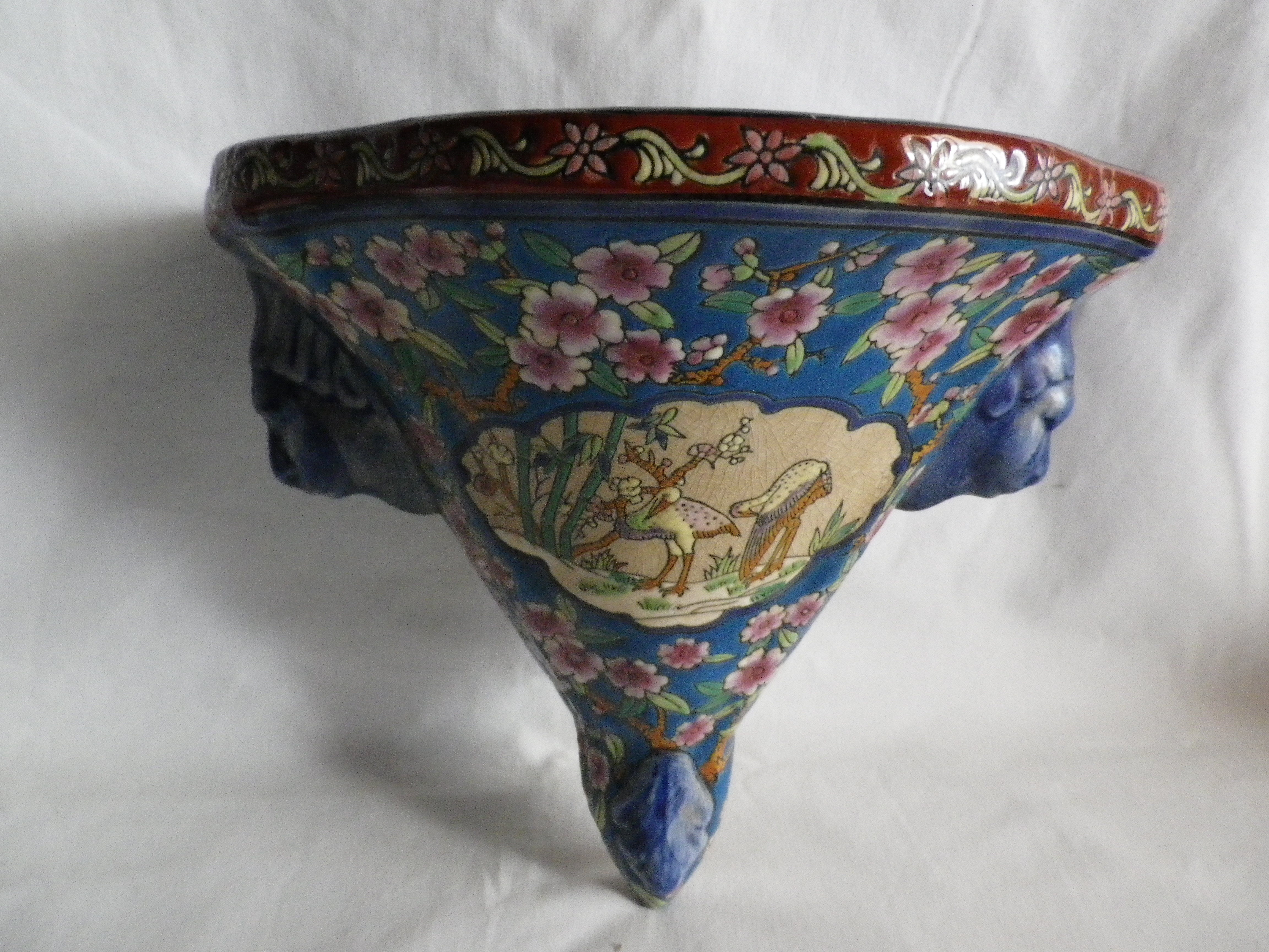 Console Enamels La Louvière