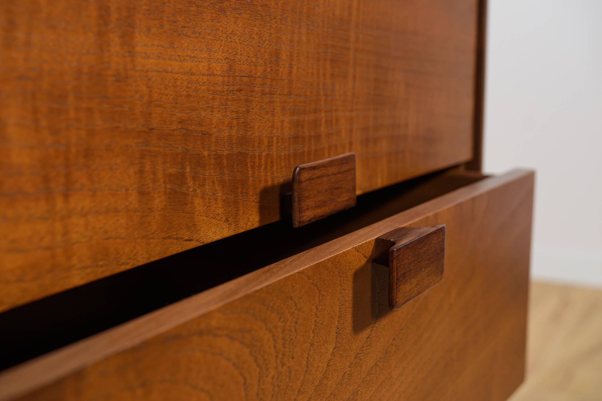 Mid-Century Dressing Table by I. Kofod-Larsen for G-Plan, 1960s