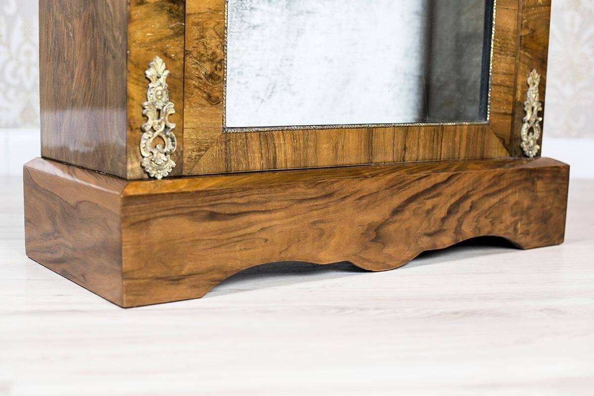 Victorian Cabinet in Veneered Walnut, 1890s