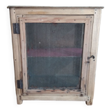 Wall-mounted pantry in vintage mesh wood