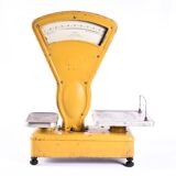 Old kitchen scale