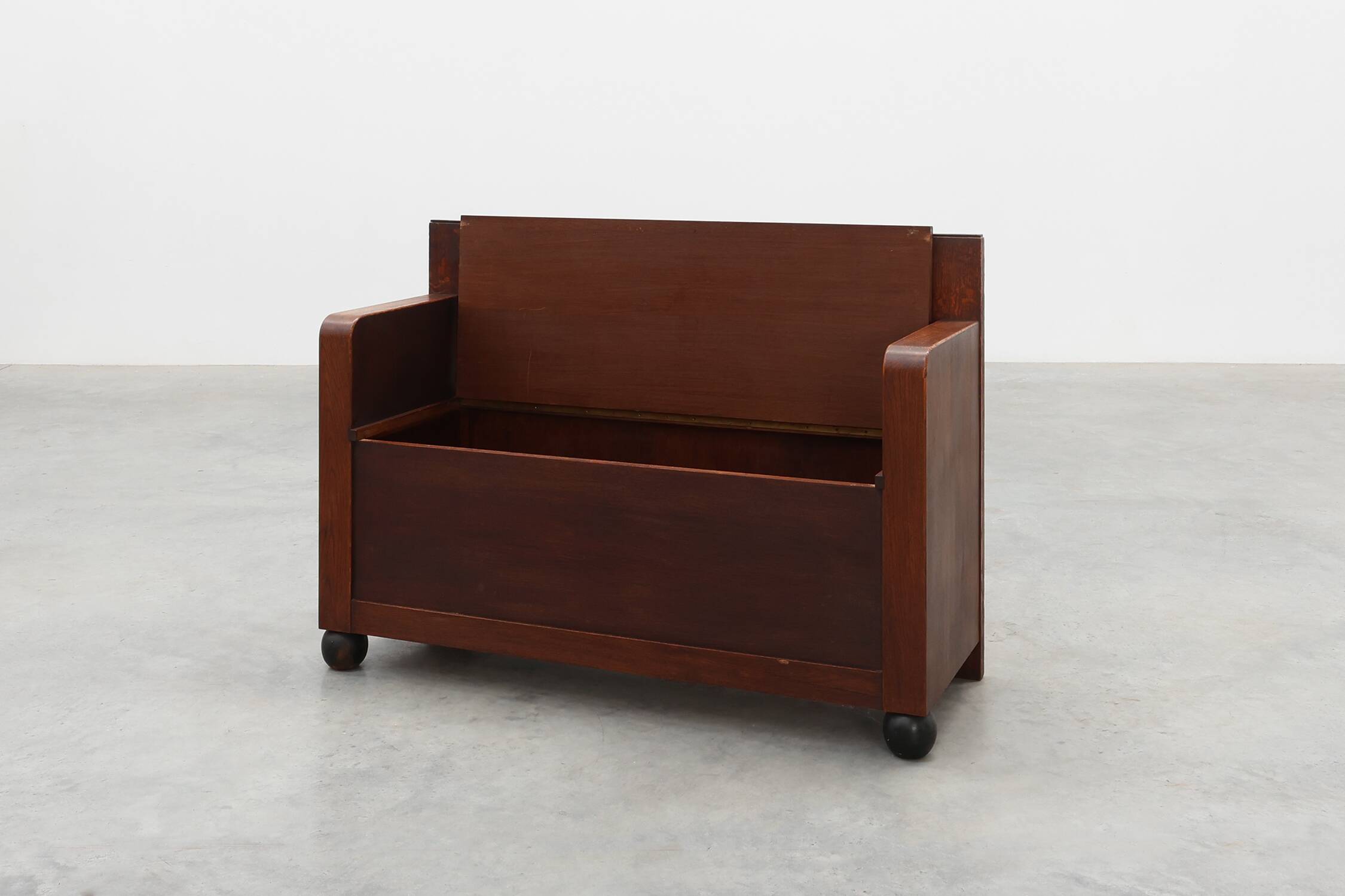 Modernist Art Deco bench with lift-top storage seat in solid oak, Belgium