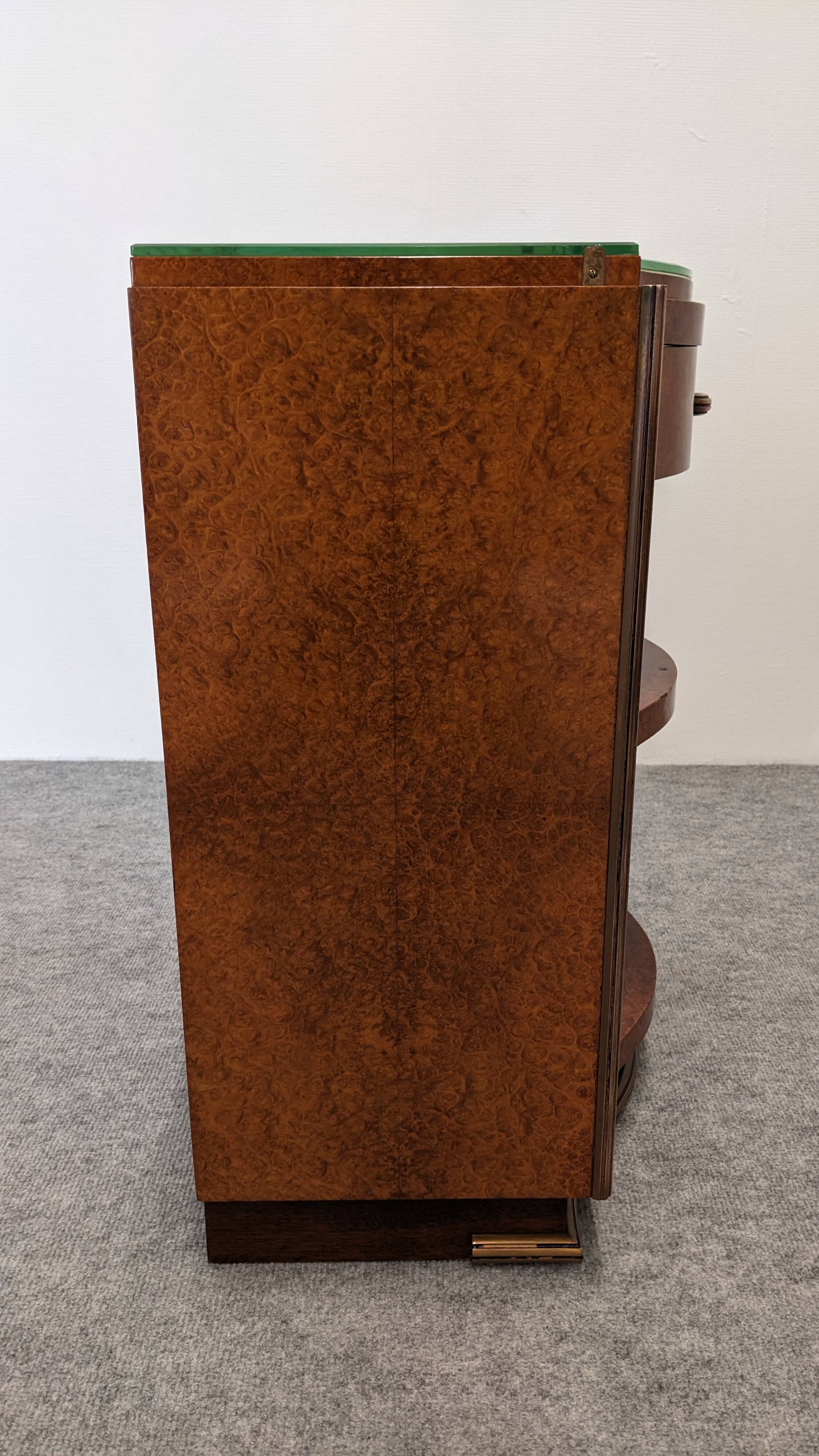 Pair of Art Deco amboyna burl bedside tables circa 1920