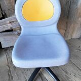 90's waiting chair