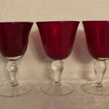 6 red bubbled puffed glasses on foot