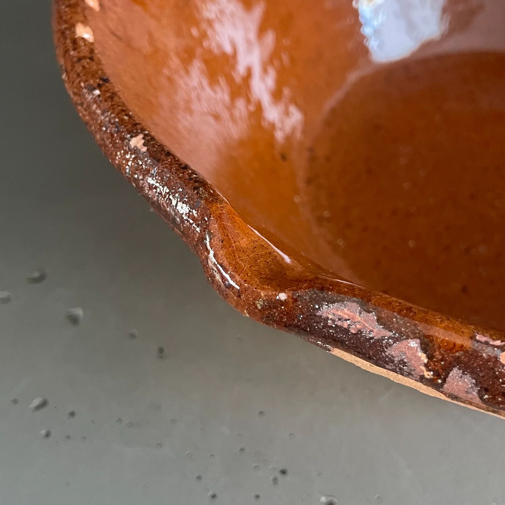 Large glazed terracotta kitchen bowl - 1110