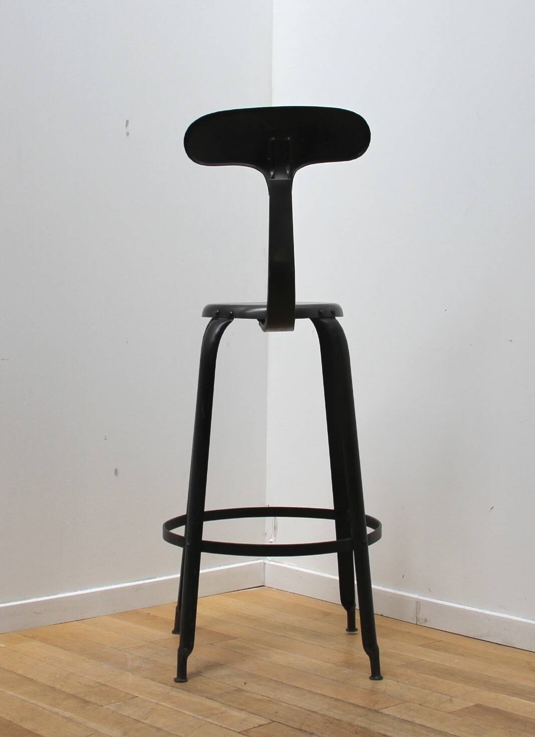 Suite de 5 tabourets