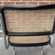 Chaise Cesca B64 avec accoudoirs by Marcel Breuer Design en noir