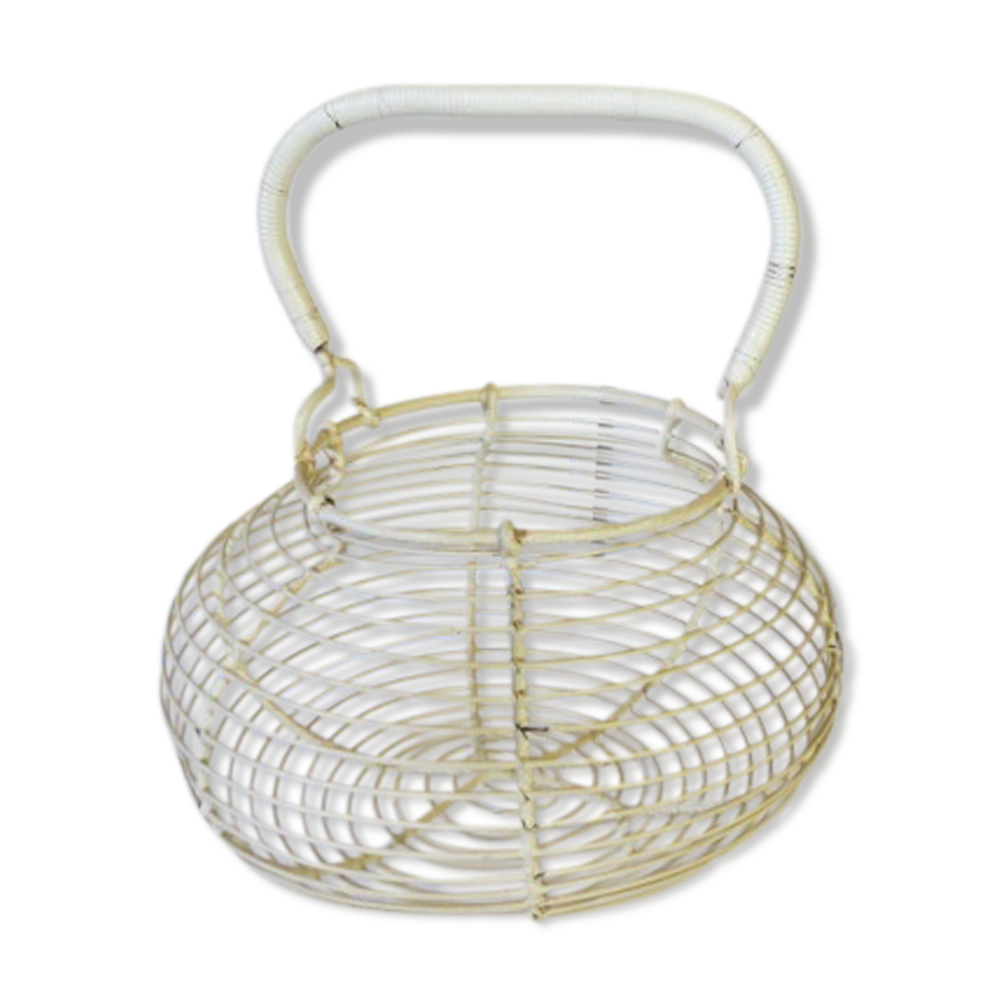 Former white eggs basket