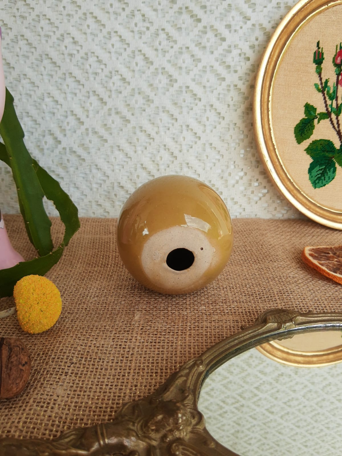 Ceramic apple - vintage