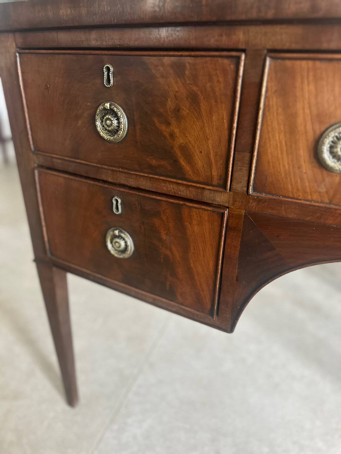 Sheraton flamed mahogany serving trolley, late 18th century
