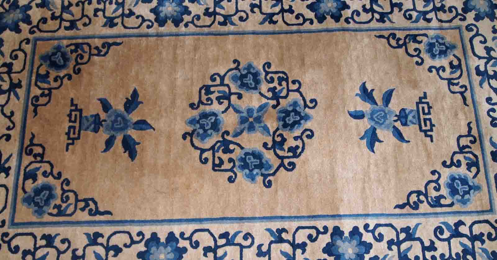 Old Chinese Peking handmade carpet 94cm x 161cm 1940s