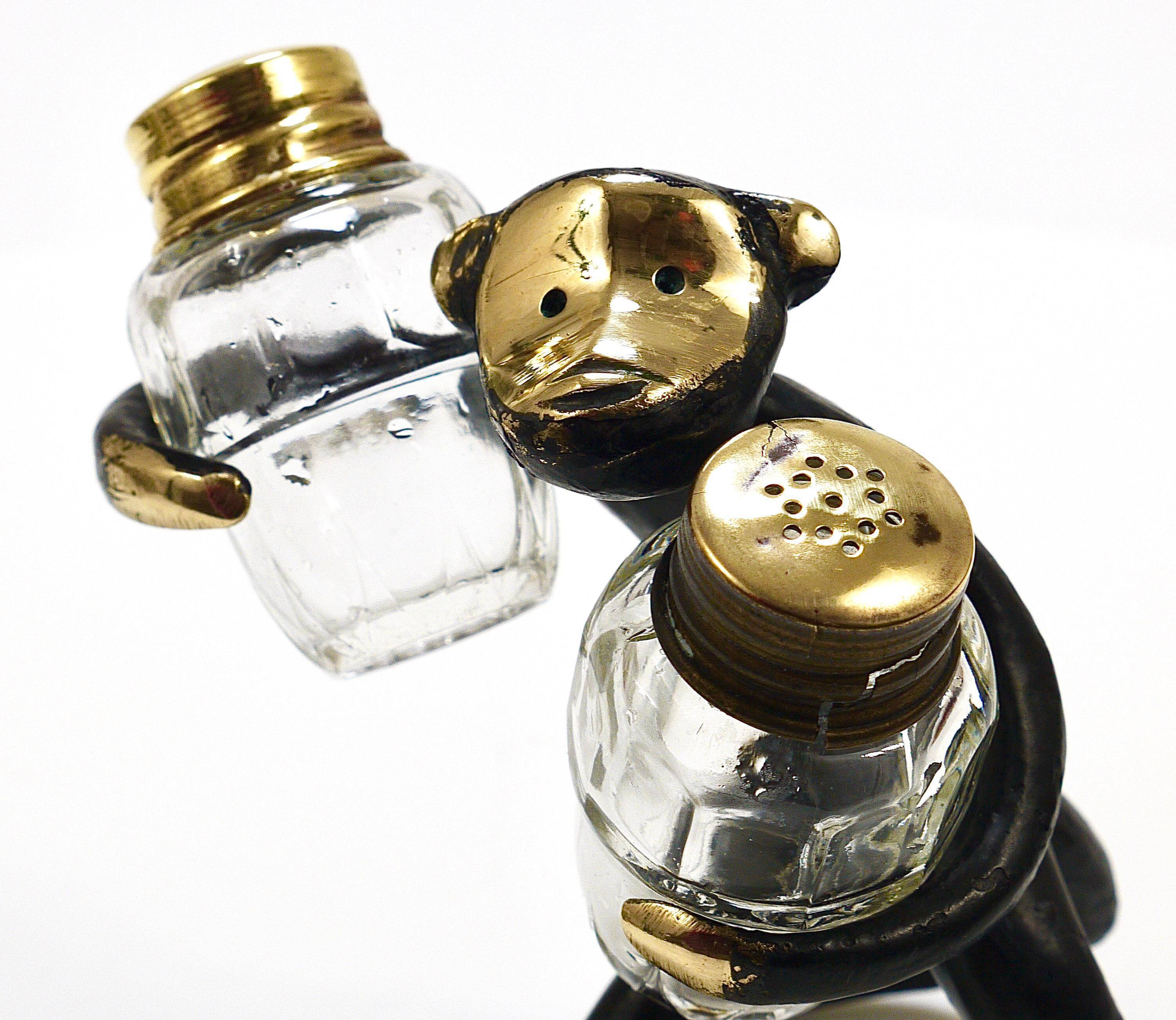 Set of salt and pepper shakers monkey Walter Bosse, Herta Baller, Austria, 1950s